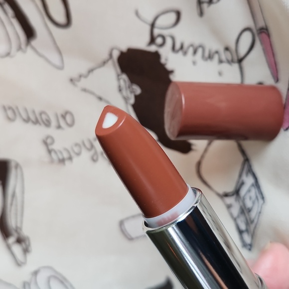 CLINIQUE Tender Heaet Lipstick - Picture 2 of 4